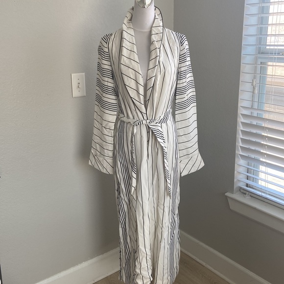 JONATHAN SIMKHAI /Ecru Side Button Duster - Picture 6 of 9